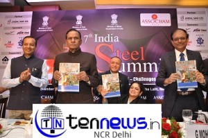Mr Beni Prasad Verma, Union Minister for Steel releasing the Background Paper of the Conference along with from (L to R) Mr Naveen Jindal, Chairman, Jindal Steel & Power Limited, Mr D.S. Rawat, Secretary General, ASSOCHAM, Ms Sminu Jindal, Chairperson, ASSOCHAM National Council on Iron & Steel and M.D., Jindal Saw Limited and Mr G. Mohan, Secretary, Ministry of Steel at the ASSOCHAM 7th India steel Summit held here in New Delhi