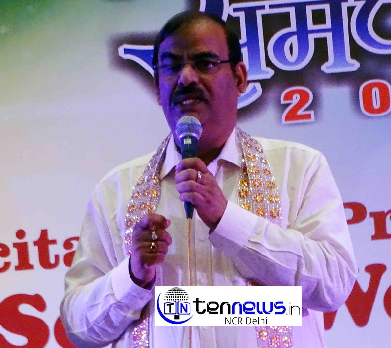 DM N P SINGH SHOWERING PRAISE IN HIS UNIQUE STYLE ON NAVRATAN