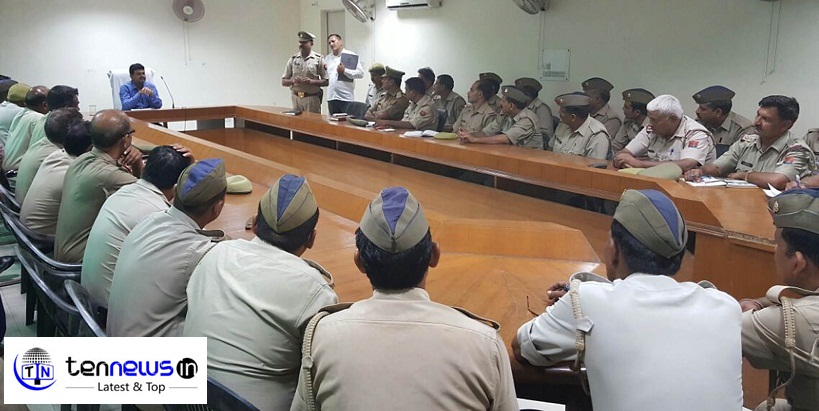 noida sec 14 cantrol room me opration muskan team ko brief karte sp crime