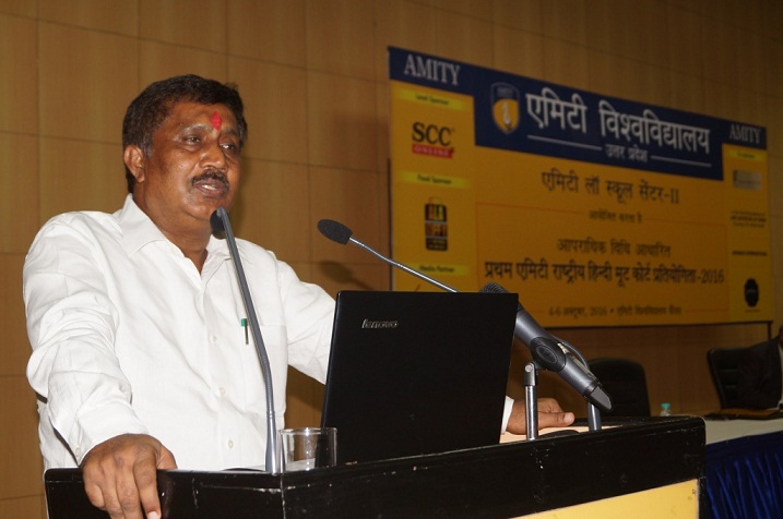 shri-madan-chauhan-hon-minister-of-state-independent-charge-for-entertainment-tax-govt-of-uttar-pradesh-addressing-the-gathering