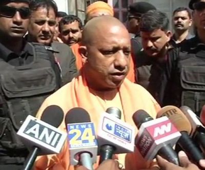 03live-yogi-jpg