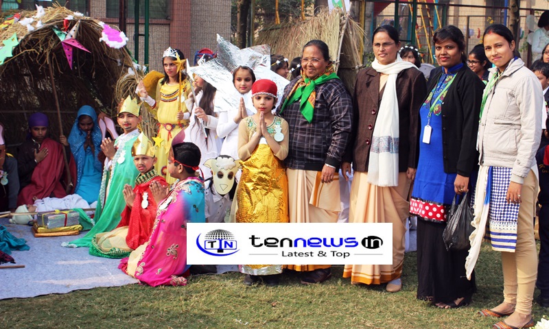 Father agnel school noida vaccination centre picture