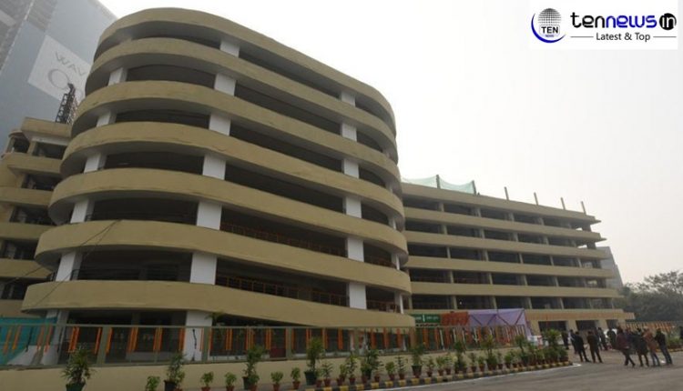 DLF to Run Noida Sector 18 Multilevel Parking from tomorrow, Know details of parking charges: