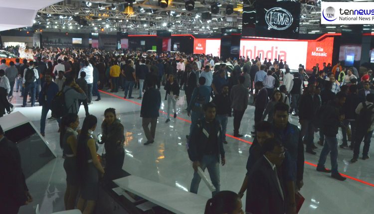 Visitors Speak at Auto Expo 2018 | Automobiles, Stunts and Dance-Music Woos Visitors