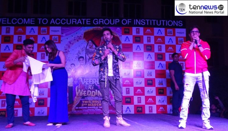 Mind Blowing Hot Performance Live | Veerey Ki Wedding Stars at Accurate | Pulkit Samrat Kriti