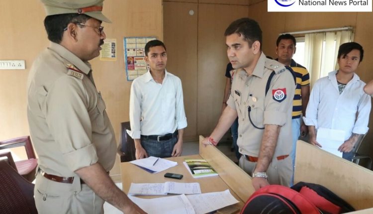 Noida SSP Dr. Ajay Pal Sharma Conducts Surprise Inspection of Police Stations, Issues Directives!