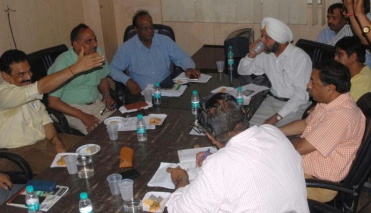 Noida Sector 18 multi level parking tussle gets RSS touch