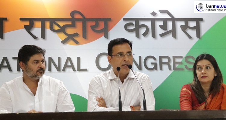 Shocking : Congress Compares Modi to Aurangzeb, Asks Questions on Unemployment