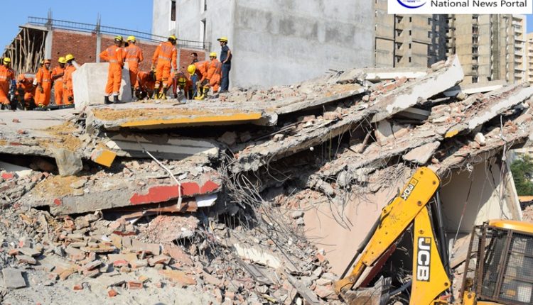 Shahberi - Greater Noida Buildings collapse : 3 dead , 20 likely to be trapped