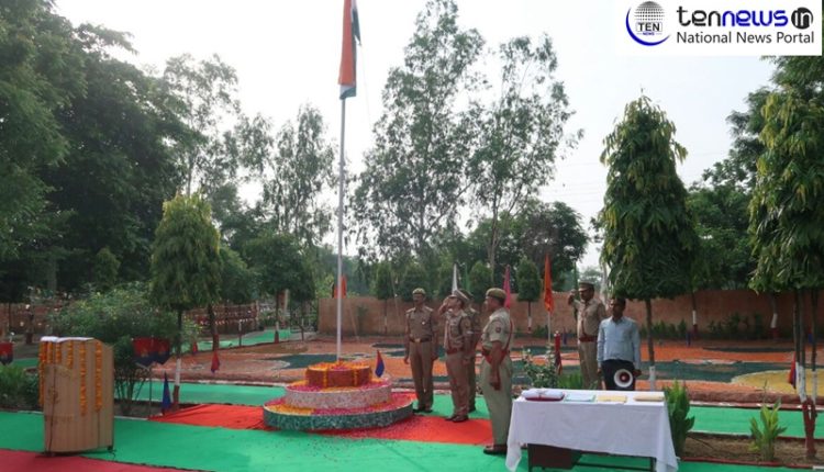 Independence Day celebrated at Greater Noida Police , SSP Dr Ajay Pal Sharma presented honours