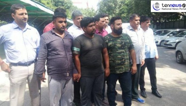 Delhi Police arrests 3 sandelwood smugglers