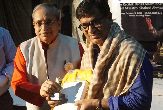 Violinist Aleem Khan & Singer Shakeel Ahmed Khan speak to Ten News at BIMTECH's Sabrang Utsav