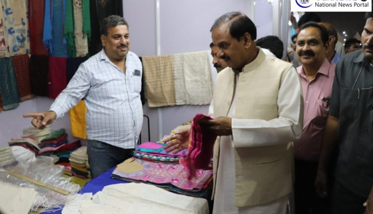 Shilpostava inaugurated at NOIDA by Union Minister Dr Mahesh Sharma
