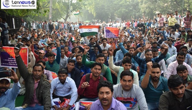 UP Police Recruitment : Candidates protest in Delhi alleging delay in joining service