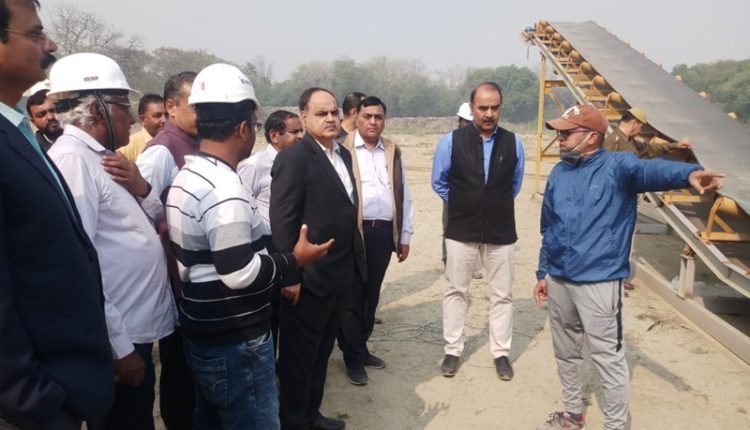 Noida Authority CEO inspects sector 54 site for construction of remediation plant