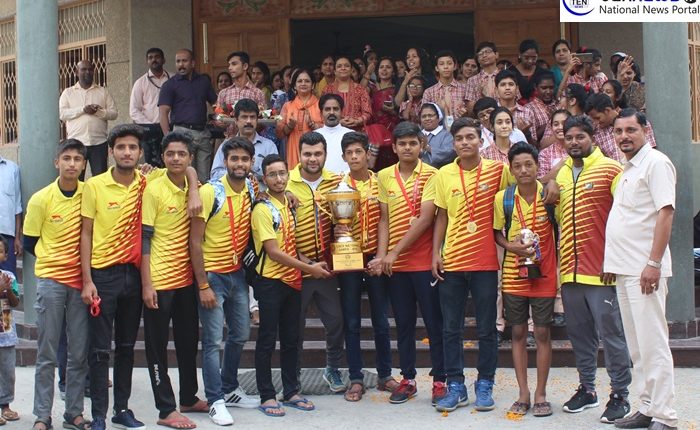 सेंट जोसफ स्कूल के 5 खिलाड़ियों ने सीएससीई नेशनल टी20 टूर्नामेंट जीतकर ग्रेटर नोएडा का नाम किया रौशन