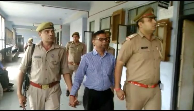 पीसी गुप्ता प्रकरण में 21 लोगों के खिलाफ गिरफ्तारी के आदेश , प्राधिकरण के अधिकारियों में मची हलचल