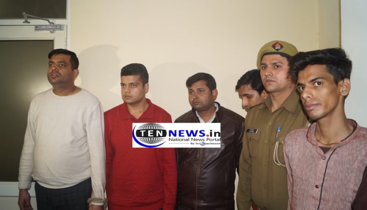 25 हजार लीटर अवैध शराब के साथ पुलिस ने 17 लोगों को किया गिरफ्तार, 10 लाख नकद बरामद