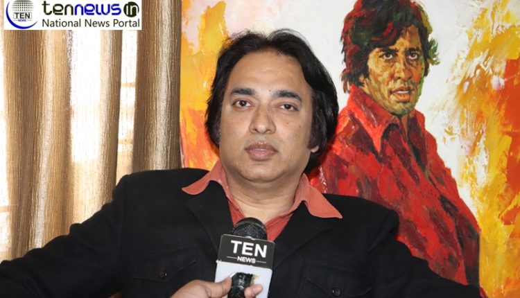 Amitabh Bacchan's biggest fan Vineet Chaudhary demands Bharat Ratna for Mega star