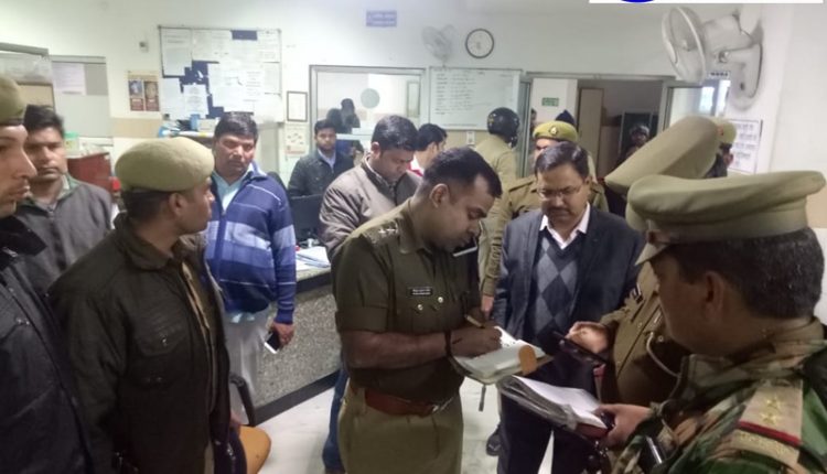 35-Year-Old Man Shot by 2 Men in Greater Noida's Market | Police Investigation Underway