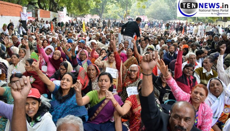 On February 27, thousands of pensioners hailing from several states of India protested in the national capital to express their anger against the ruling government in centre.