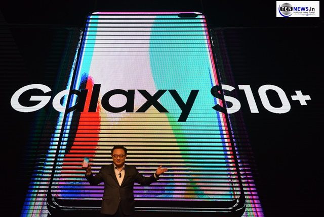 Samsung Unveils their most powerful line of Premium Smartphones 'Galaxy S10' in India!