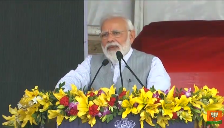 आज नोएडा की पहचान विकास और रोज़गार है: प्रधानमंत्री नरेन्द्र मोदी