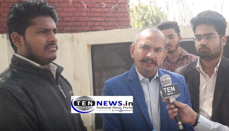 देश की बिगड़ती वायु गुणवत्ता का लेकर ग्रेटर नोएडा के शिक्षक और छात्रों ने दी अपनी राय