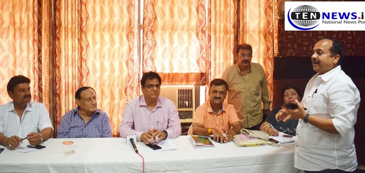 CONRWA highlights key civic issues of Noida including traffic and stray animals