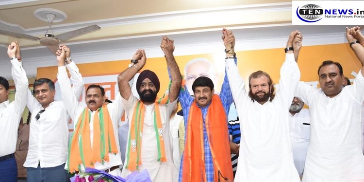 Ex Congress and BSP MLA's joins BJP, targets party after leaving