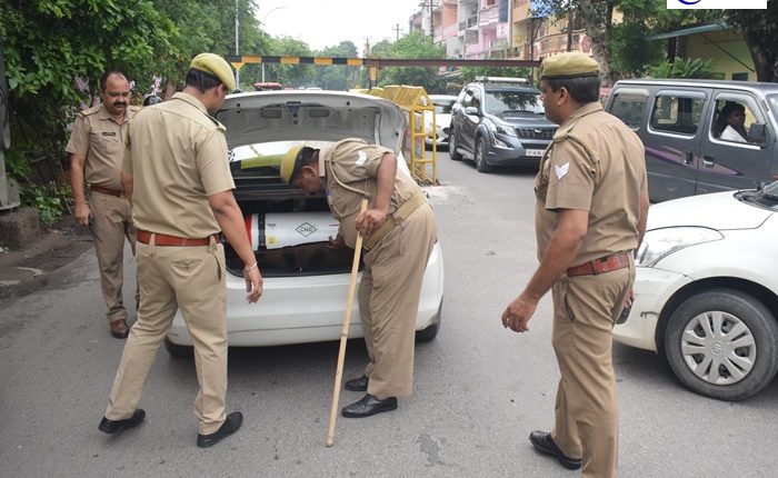 स्वतंत्रता दिवस पर गौतमबुद्घ नगर में हाई अलर्ट , चप्पे-चप्पे पर नोएडा पुलिस की नजर