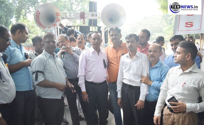 Autonomous Bodies under various Ministries Protests against non-grant of Bonus to them for the last 4 years