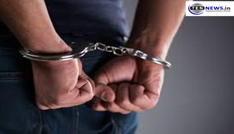 Noida Police arrests a criminal gang involved in over 100 loot cases