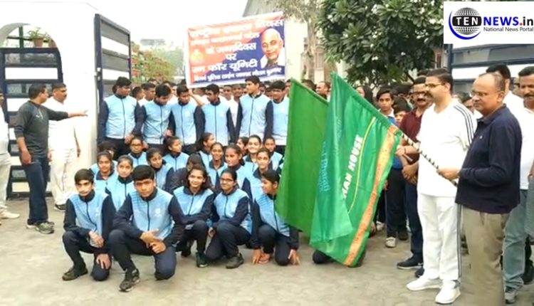 Noida hosts 'Run for Unity' to Commemorate Sardar Patel's 144th Birth Anniversary