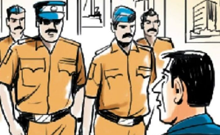 Delhi Police suspends six cops for partying with Undertrial in Lucknow