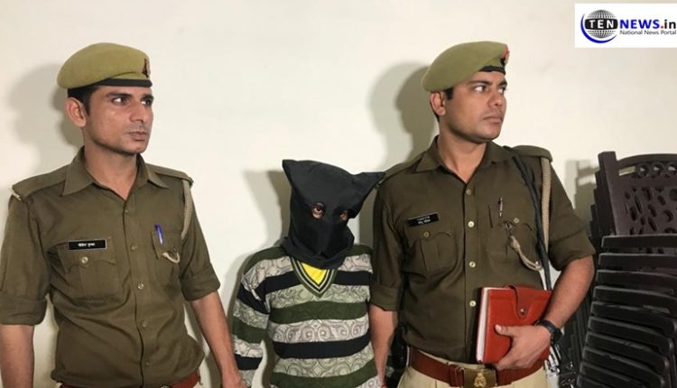 25-thousand-prized-accused-arrested-in-noida