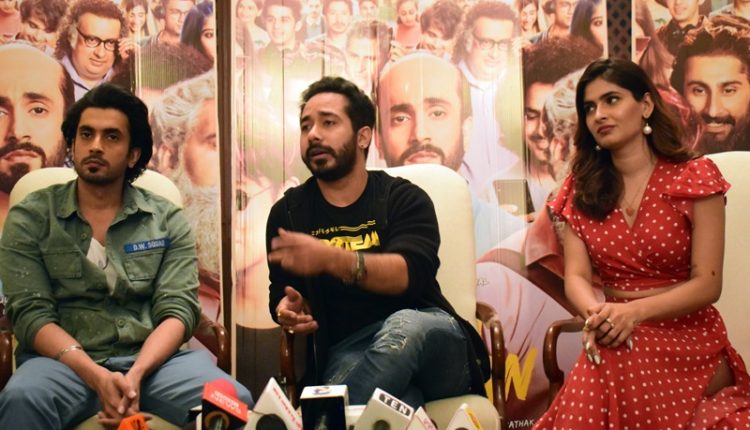 Ujda Chaman Starcast and Director in Delhi after one successful week!