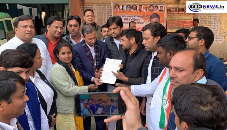 Protest-by-congress-on-problems-faced-by-farmers