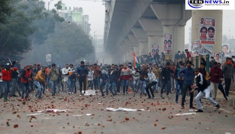 Protest over citizenship law turns violent in Delhi's Seelampur area