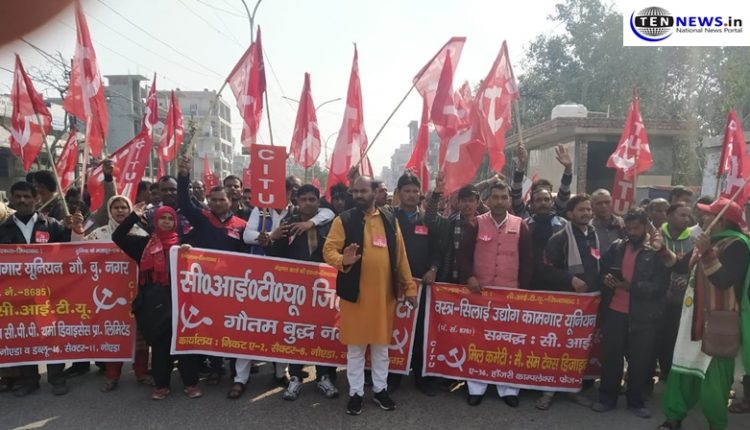 Noida Labours organize Foot March in protest against poor conditions of labours working in factories
