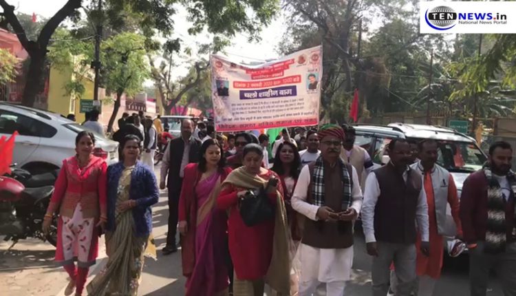Akhil Bharatiya Kshatriya Mahasabha takes out rally from Noida to Shaheen Bagh