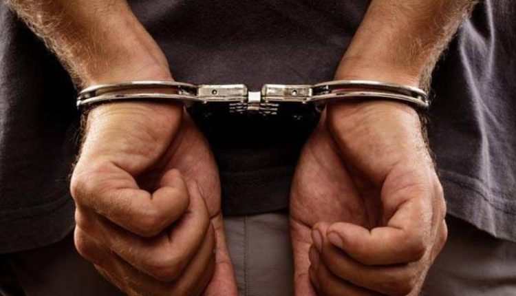 Noida-police-arrests-25000-worth-miscreant-in-encounter