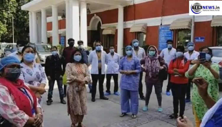 lnjp-medical-staff-holds-protest