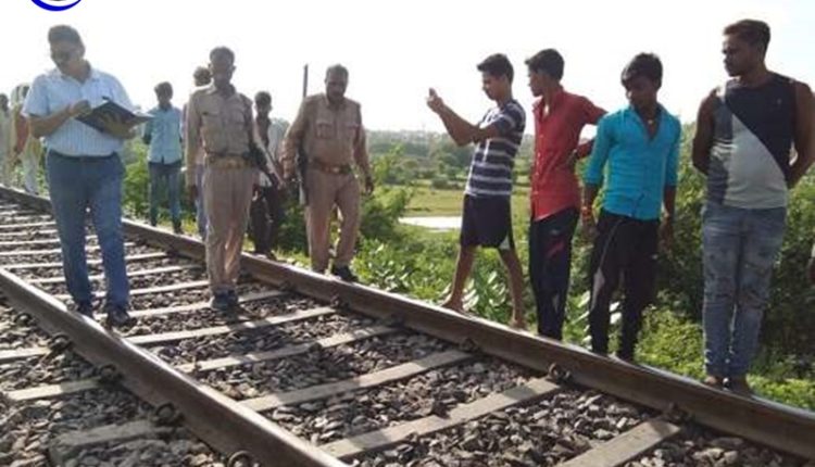 Dead-bodies-found-on-railway-track