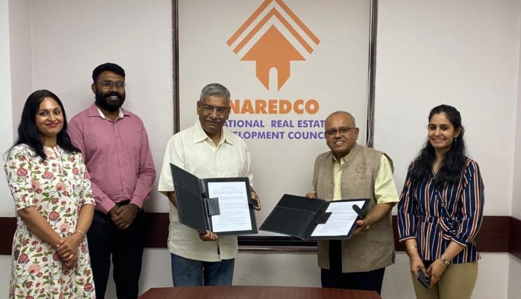 Mr. Alok Gupta, Director General, NAREDCO exchanging MoU with Mr. Jagdish Acharya, CEO, PCSC for the growth and development of skilled paints’ workers (2)