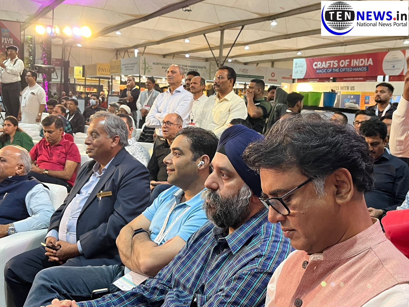 Dr Rakesh Kumar DG EPCH and Chairman India Expo Mart Felicitation by