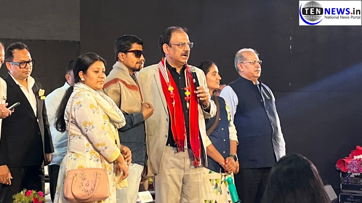 Dr Rakesh Kumar DG EPCH and Chairman India Expo Mart Felicitation by