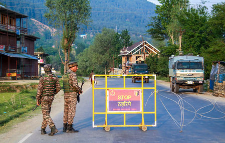Arms and ammunition seized in J&K's Baramulla