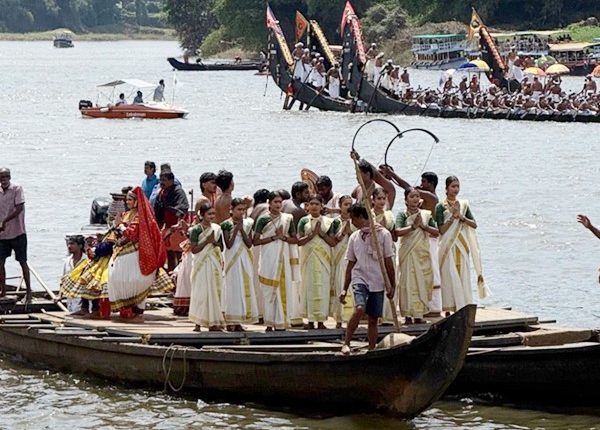 Aranmula Vallamkali
